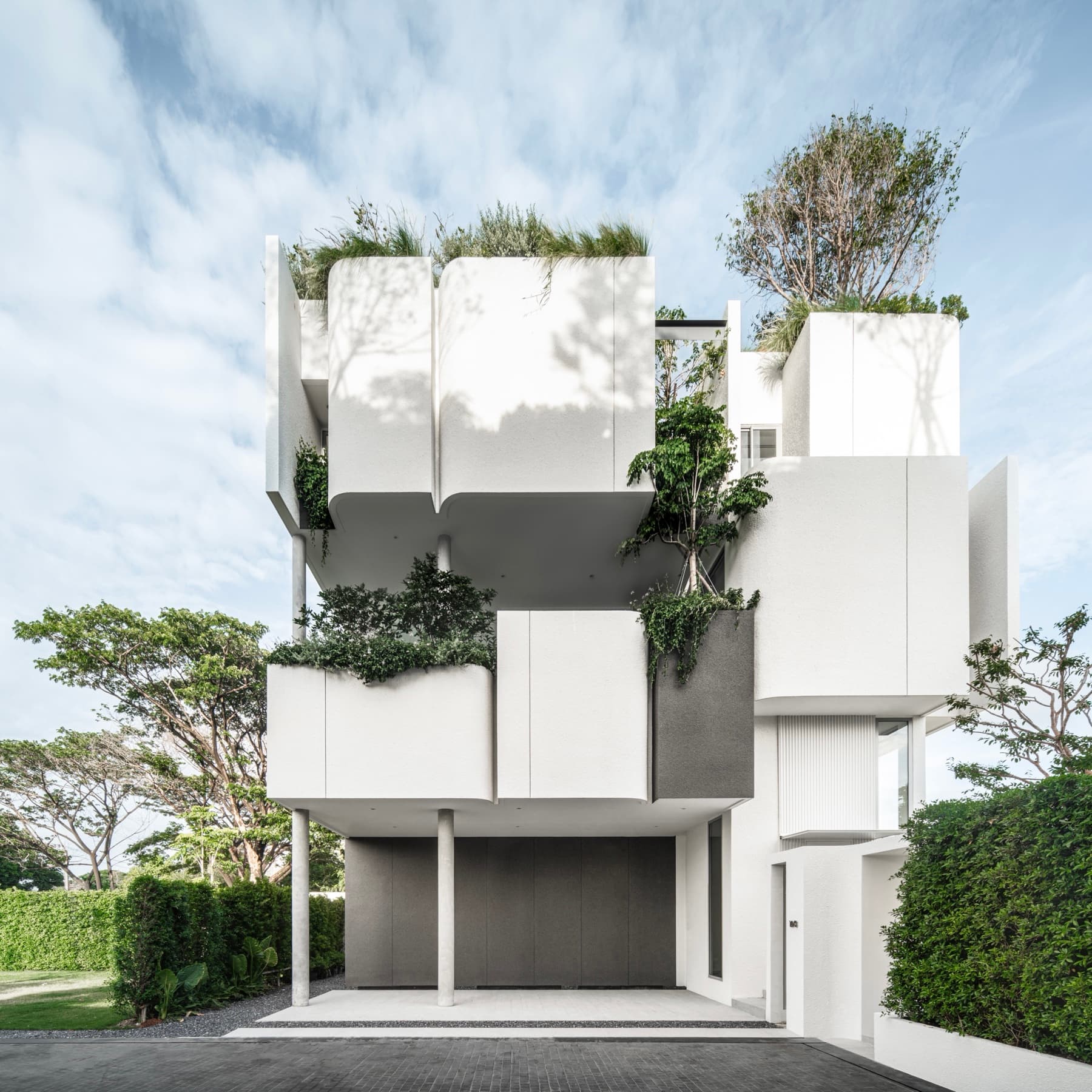 ARQ10 M-House